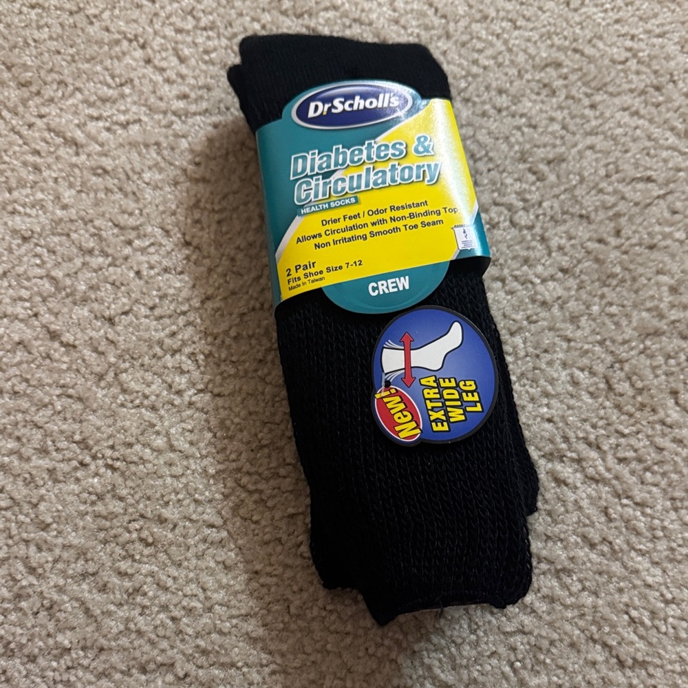 Dr. Scholl's Men's Black Circulatory Crew Socks
